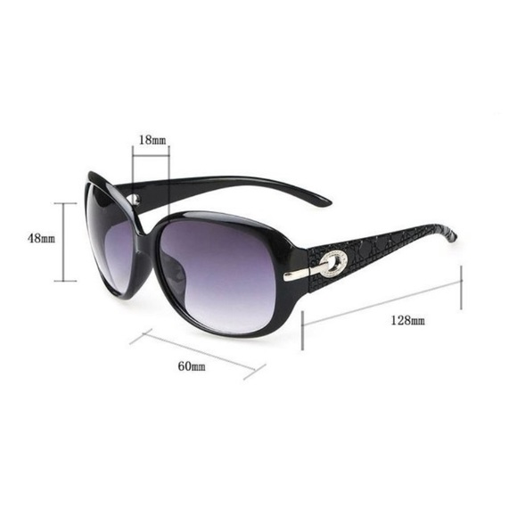 Oversized Red Textured Fashion Sunglasses - Picture 3 of 5